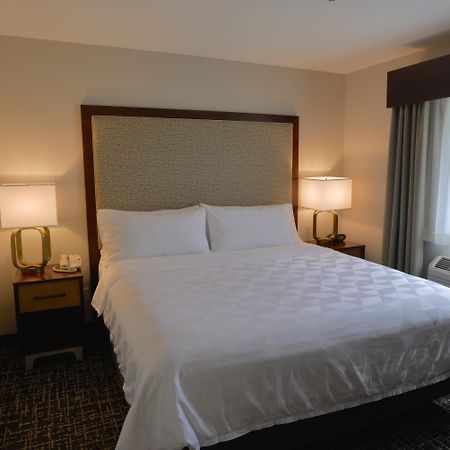 Holiday Inn Hotel & Suites Minneapolis-Lakeville By Ihg Exterior photo